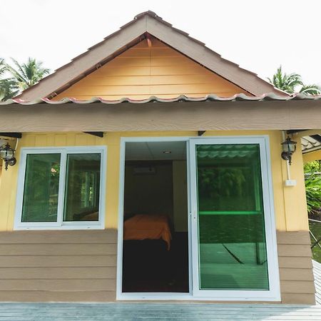 Naphatphorn Resort Tha Kradan Exterior foto